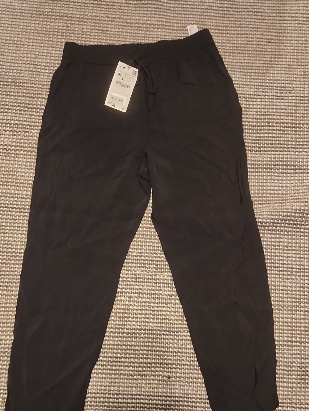Zara Women's Black Elastic Drawstring Joggers